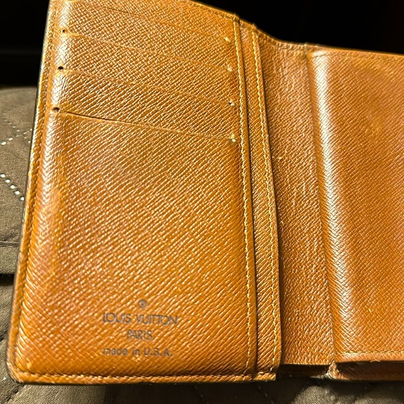 Authentic Louis Vuitton Monogram Wallet. - Picture 7 of 9